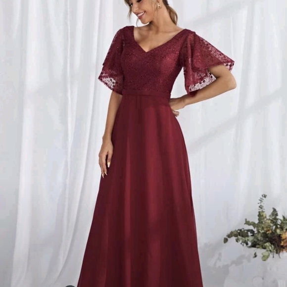 Size 4 (US) Shein Burgundy Formal Dress - Picture 2 of 5